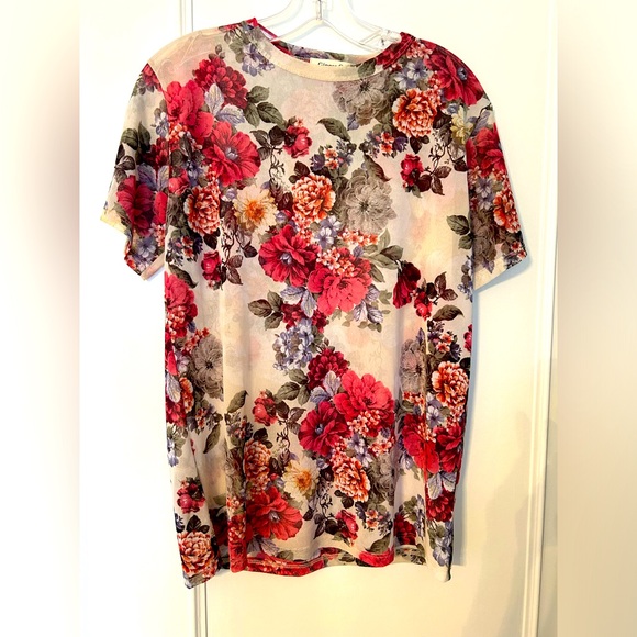Floral mesh tshirt - Picture 1 of 2